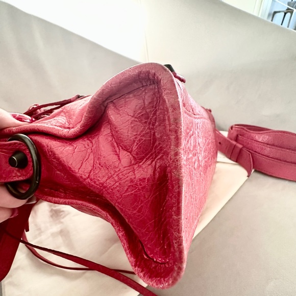 Authentic BALENCIAGA Agneau Classic Hardware Mini City in Red Lambskin Leather - Picture 10 of 17